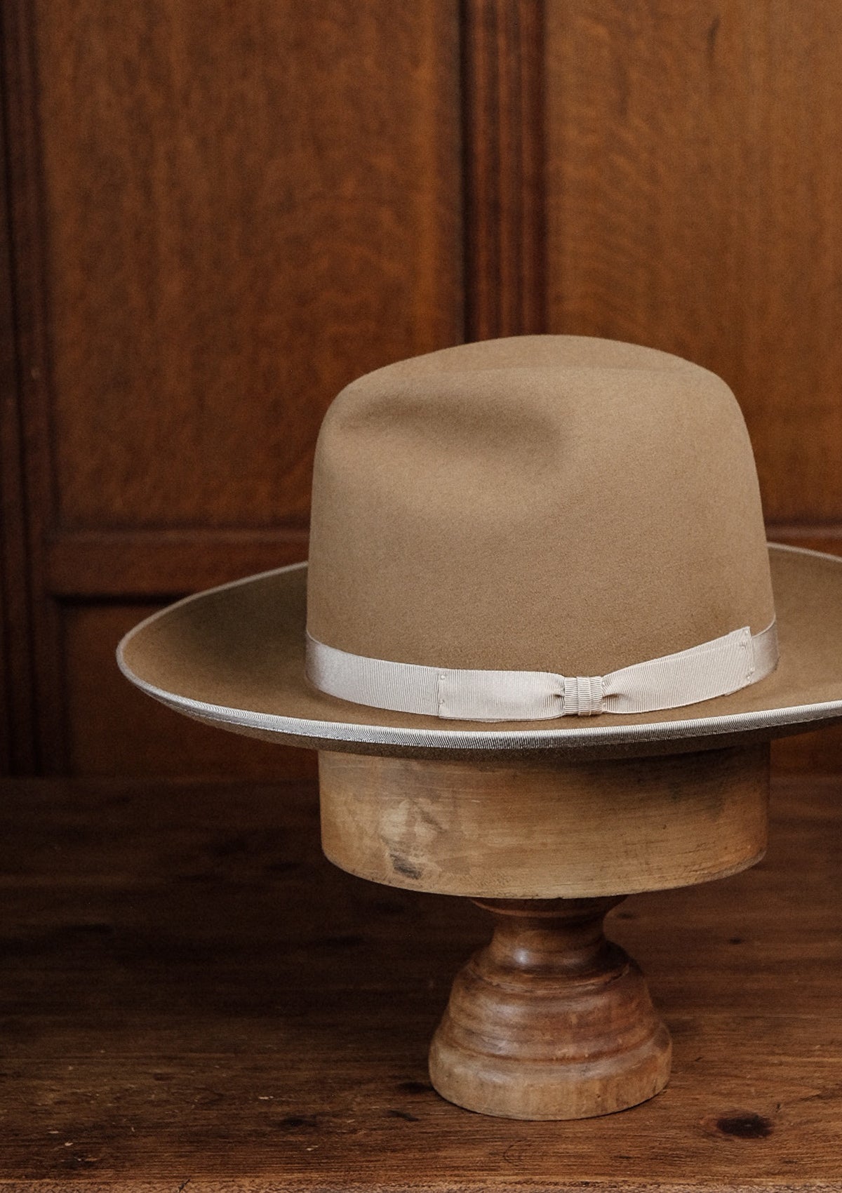 Barstow Wide Brim Fedora - Sand - Narrow Ribbon