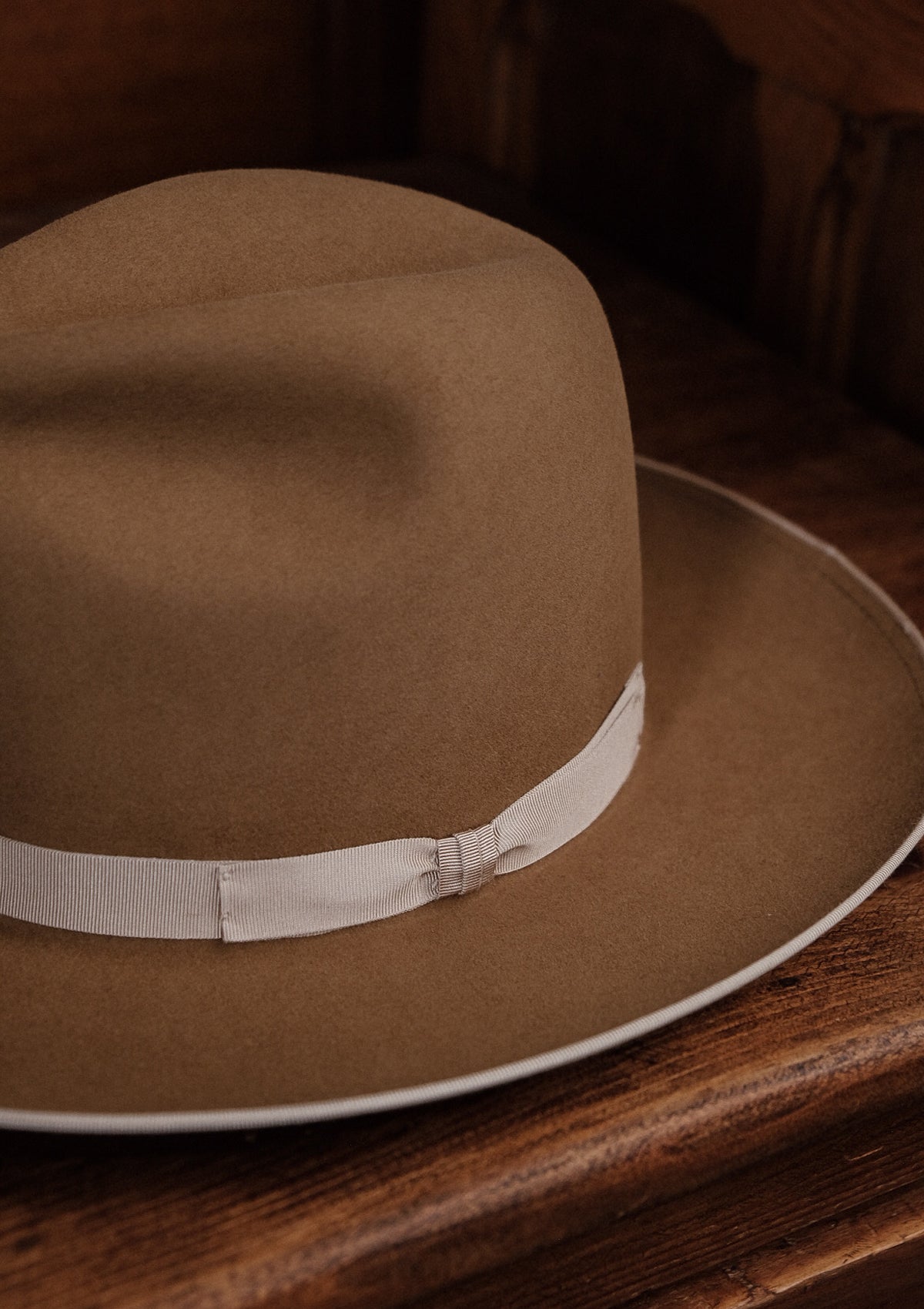 Barstow Wide Brim Fedora - Sand - Narrow Ribbon