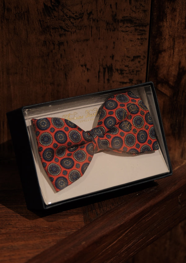 Silk Pre-Tie Bow Tie - Red Geometric