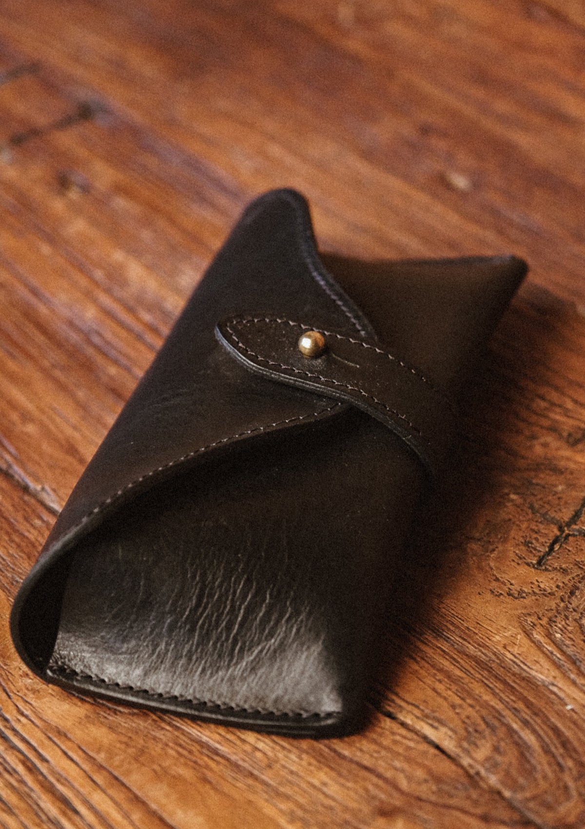 Saddle Leather Glasses Case - Black – Thomas Farthing London