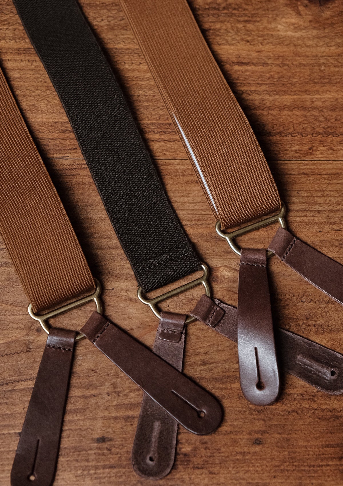 Button Braces w/ Gold Brass Fittings - Pecan