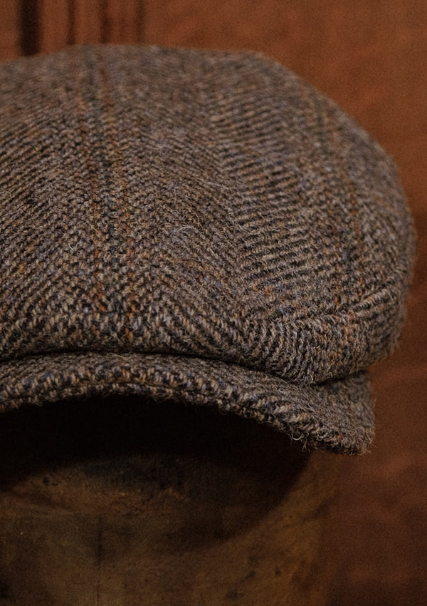 Geary Flat Cap - Fawn Herringbone Harris Tweed