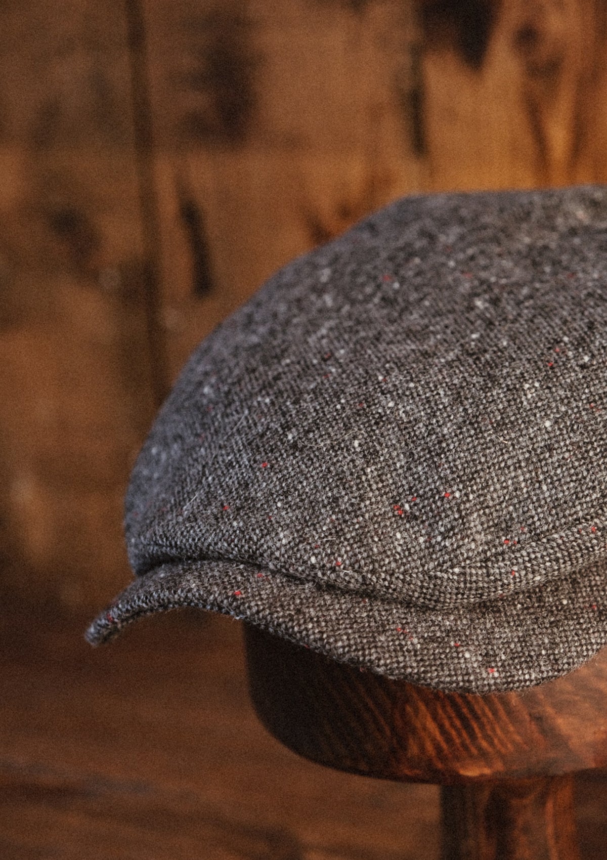 Geary Flat Cap Grey Fleck Donegal Tweed – Thomas Farthing London