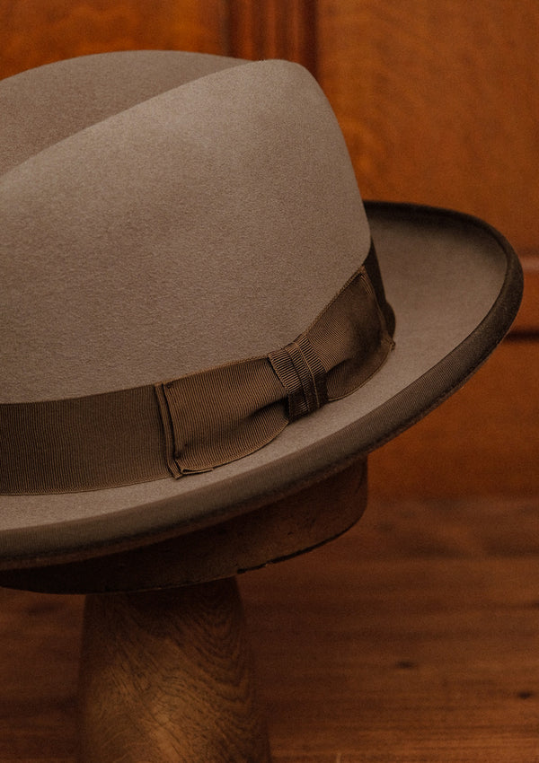 Homburg Beechwood w/ Dark Chocolate Ribbon