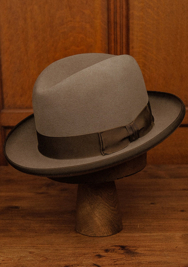 Homburg Beechwood w/ Dark Chocolate Ribbon