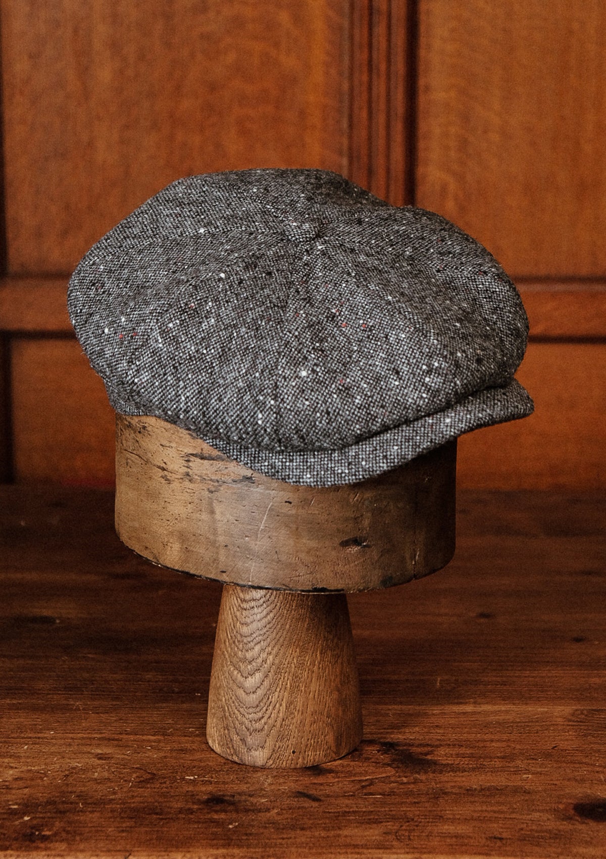 Ridgmount Baker Boy - (Narrow-Width) Grey Donegal Tweed