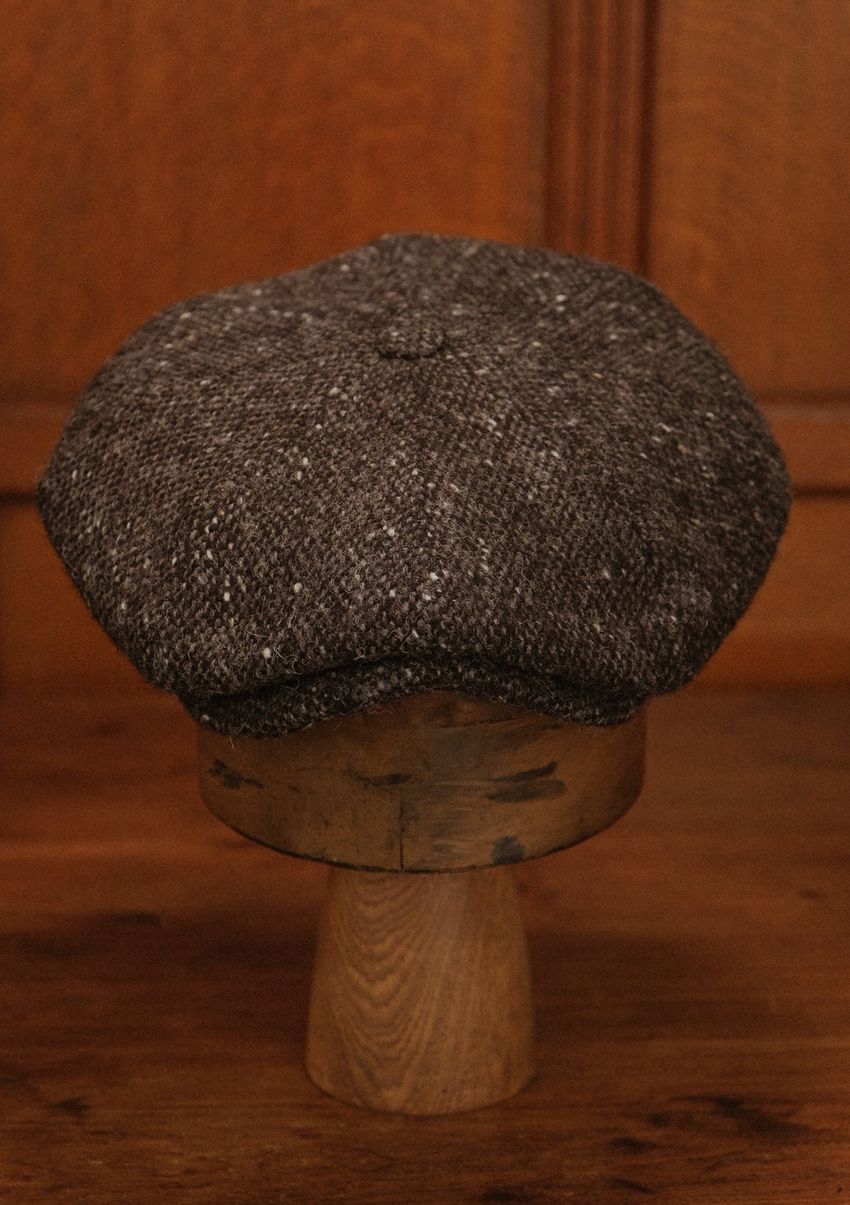 Stanton Baker Boy - (Wide-Width) Black Grain Donegal Tweed
