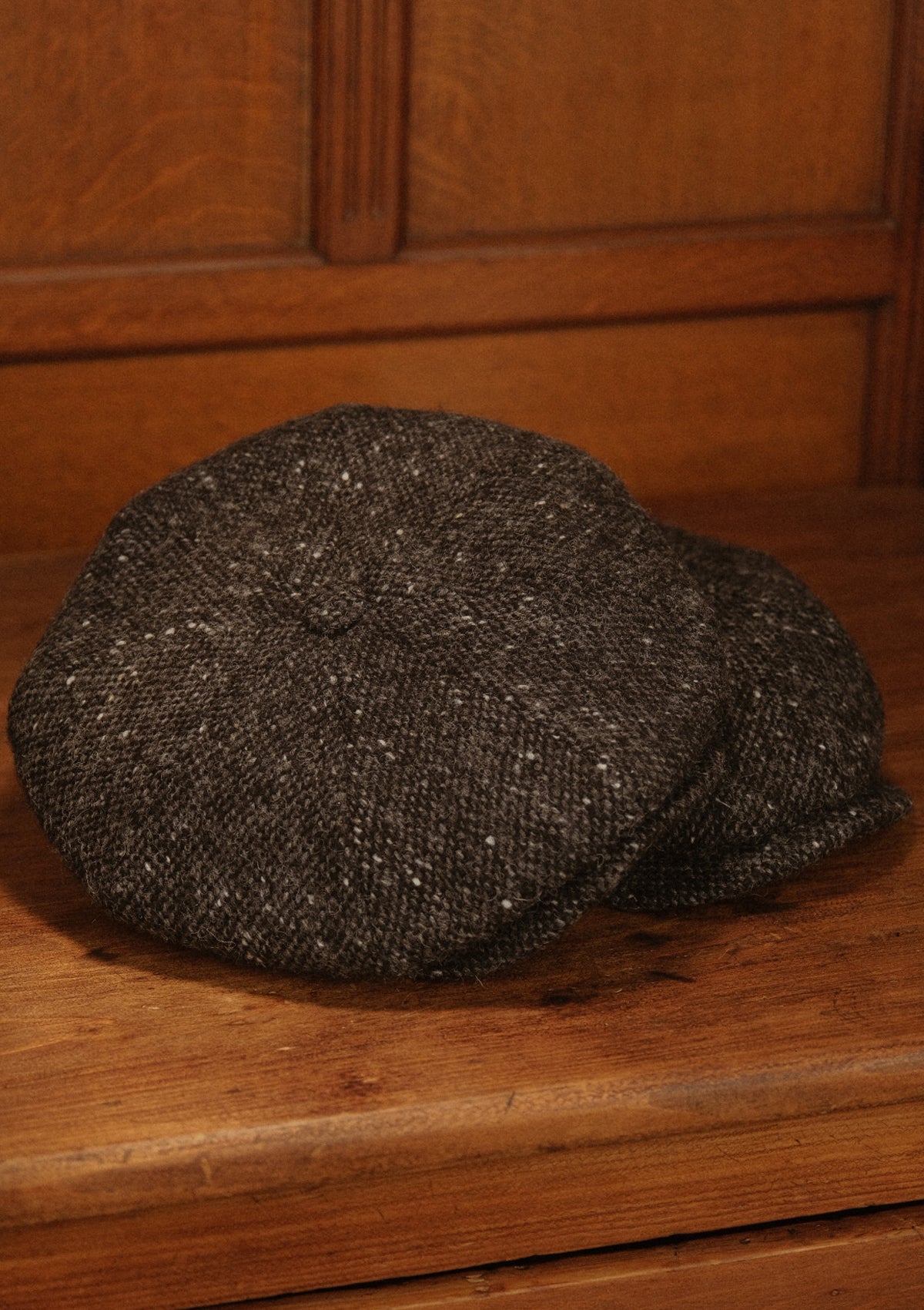 Stanton Baker Boy - (Wide-Width) Black Grain Donegal Tweed