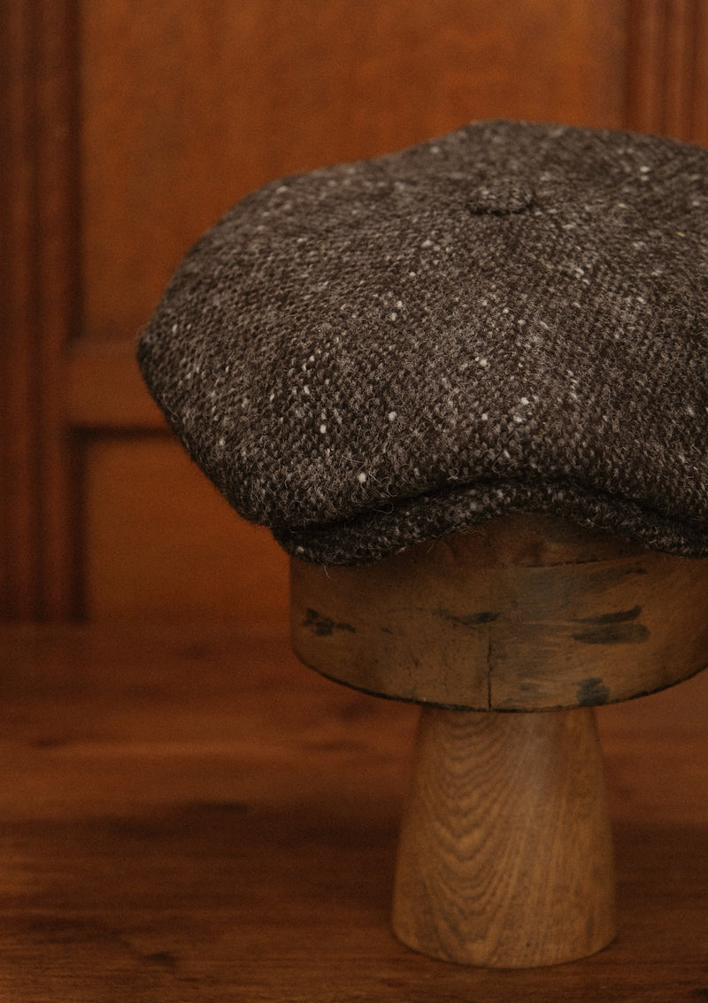 Stanton Baker Boy - (Wide-Width) Black Grain Donegal Tweed