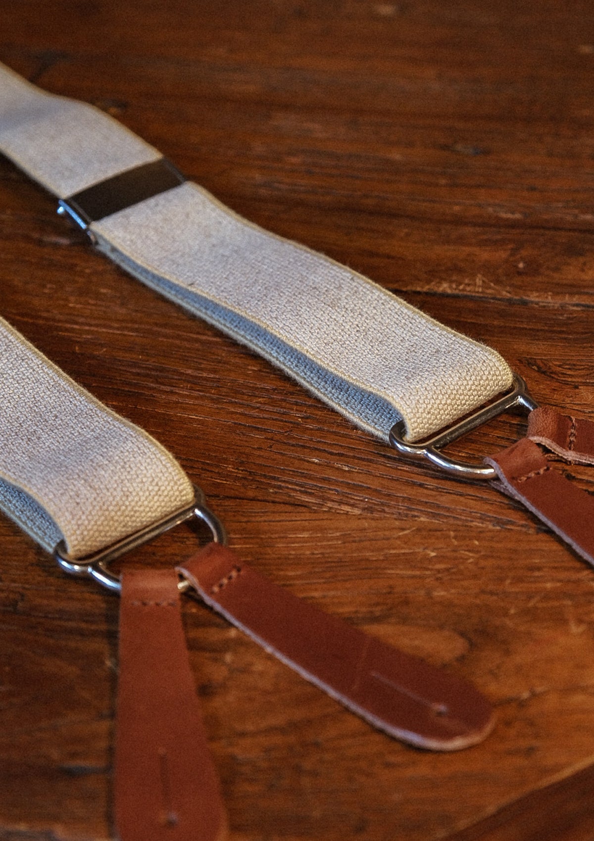 Button Braces - Silver Brass Fittings - Oat